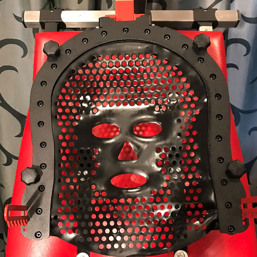 Latex Kopf-Fixierung Warrior  Latex Kopf-Fixierung Warrior